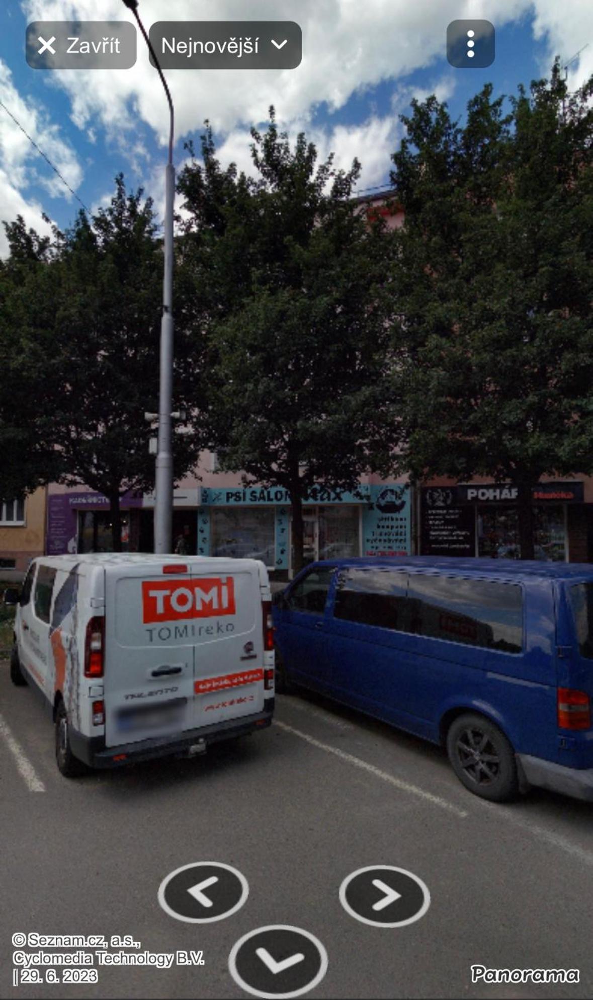 Komfortni Byt U Parku 奥洛穆茨 外观 照片